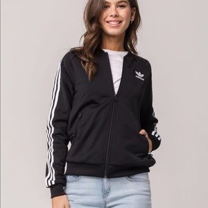 Adidas track Jacket🐾